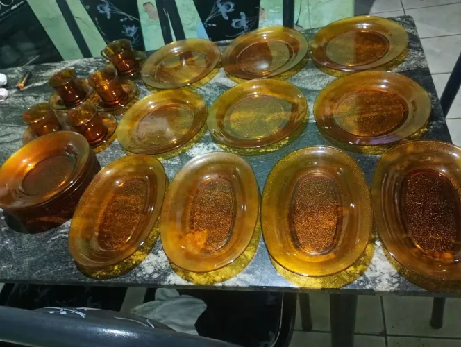 Pratos duralex antigo usados 