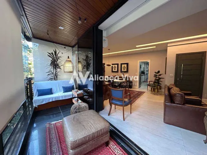 Imperdivel - 2 quartos, reformado, vista lateral Lagoa - Ipanema