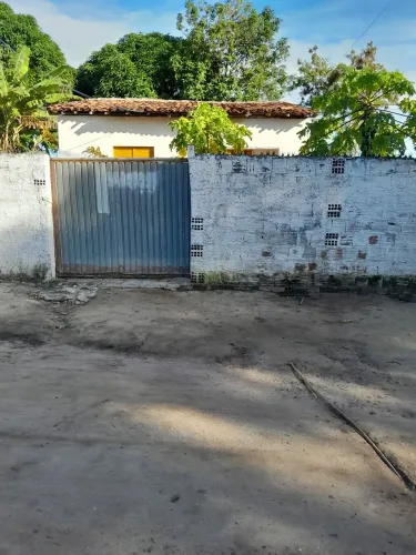 Sítio Com duas CASAS e ÁREA VERDE - Venda