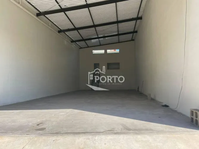 Barracão à venda, 194 m² por R$ 750.000,00 - Vila Independência - Piracicaba/SP
