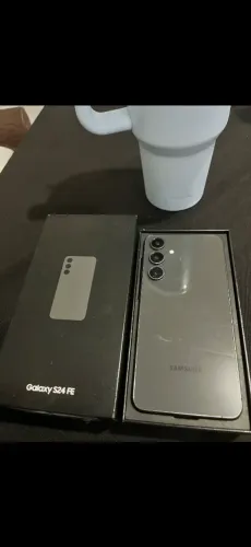Samsung Galaxy S 24 FE - Impecável