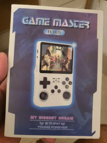 R36S video game portátil