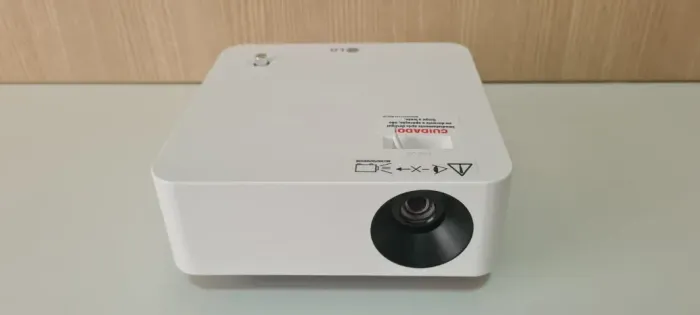  PROJETOR LG CINEBEAM SMART, PORTÁTIL, FULL HD, ATÉ 120 , 450 COR BRANCO (OPEN BOX)