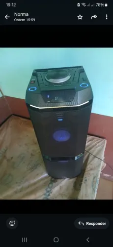 VENDO SOM POTENTE EM ÓTIMA CONDIÇÕES DE USO 