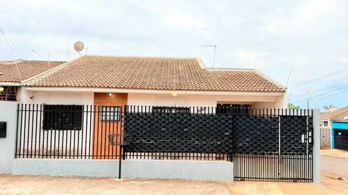 Casa com 2 dormitórios à venda, 59 m² por R$ 240.000,00 - Parque Residencial Bom Pastor -