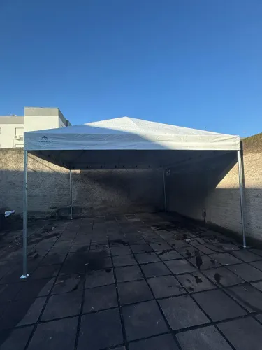 Vendo tenda piramidal 5x5