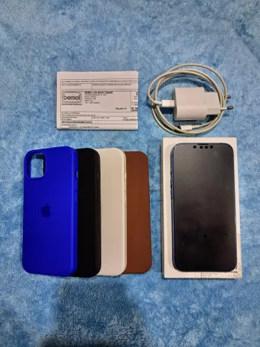 V/T IPhone 13 Azul 256GB original com NF ?
