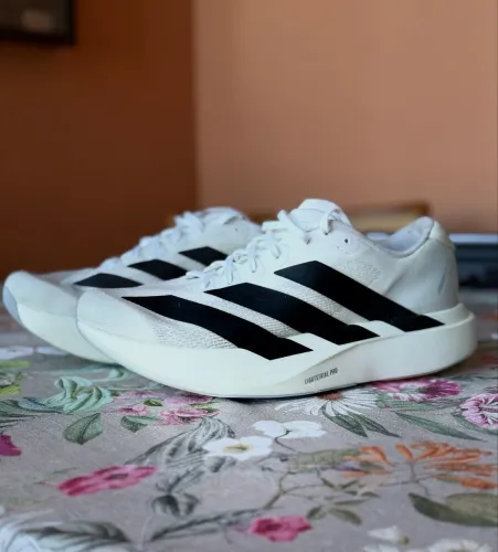 Adidas ADIZERO EVO SL