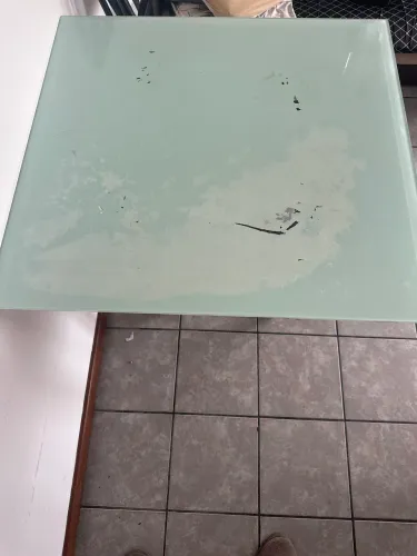 Mesa de jantar simples