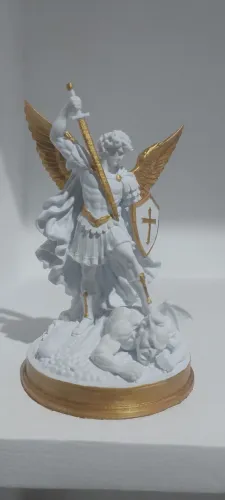 Imagem de São Miguel Arcanjo branco/dourado