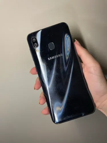 Samsung Galaxy A30 Preto - Muito Conservado - Tudo Funcionando