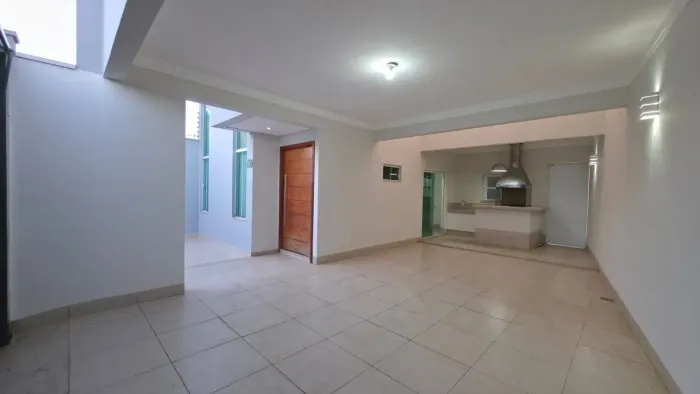 Casa à Venda Bairro Duque de Caxias | R$ 650.000