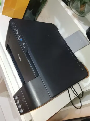 Vendo impressora Epson em ótimo estado.