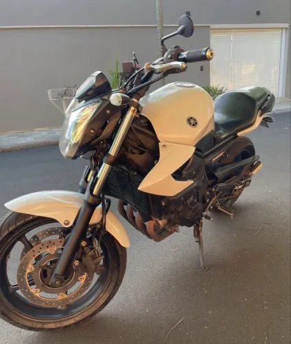 Xj6 novinha