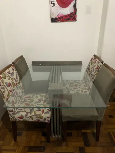 Mesa de Jantar 4 Cadeiras e Tampo de Vidro