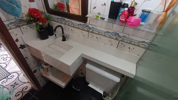 Pia em porcelanato