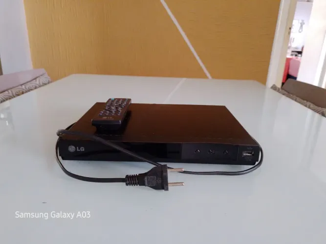 Dvd player LG modelo DP122 