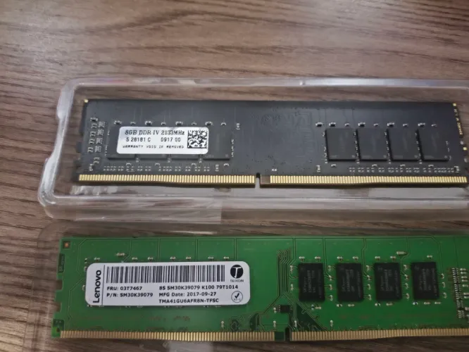 Kit Memoria RAM 16GB 2x8 DDR4 2133MHz