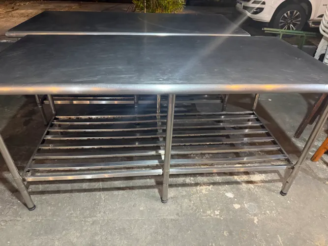 Mesas de inox para Restaurante 