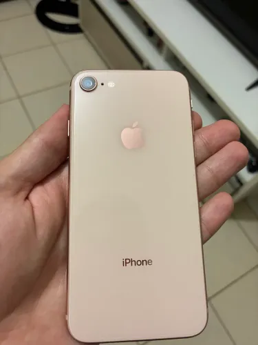 iPhone 8