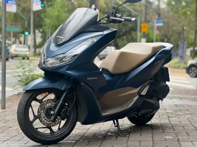 Honda PCX 160  Gasolina Automático