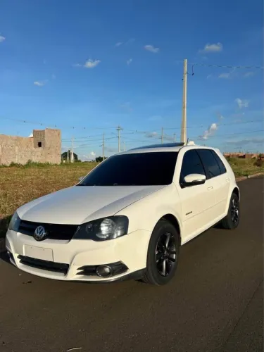 Volkswagen Golf Sportline 1.6 MI Total Flex 8V 4P 2013
