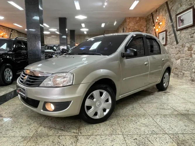 Renault Logan Expression Flex 1.6 16V 4P 2012