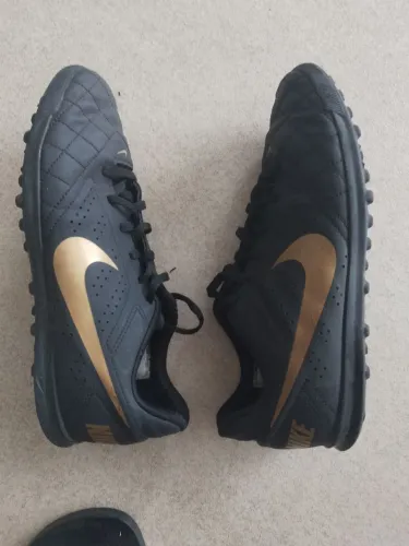 Chuteira Nike n° 38