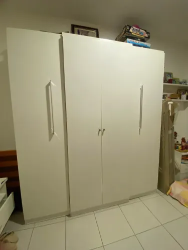 Guarda Roupa branco
