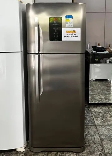 Geladeira Inox Electrolux