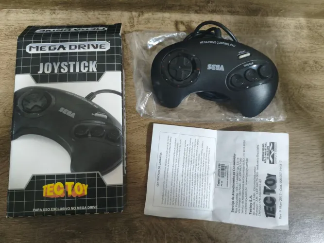 Controle de mega drive na caixa
