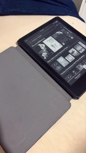 Kindle Paperwhite 11