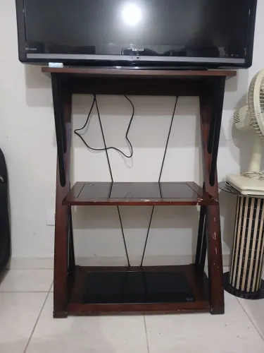 Móvel rack prateleira madeira de ótima qualidade