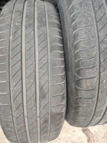 Pneus aro 15 185/60 Michelin