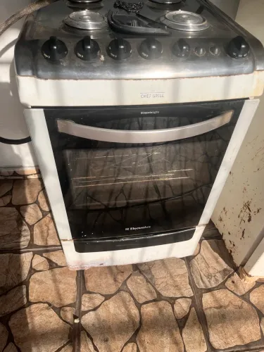 Fogão Electrolux 280,00