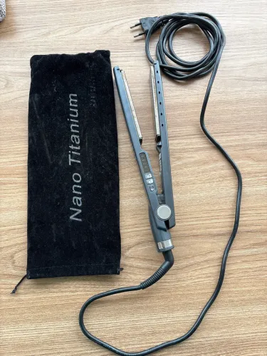 Prancha de cabelo - Nano Titanium 