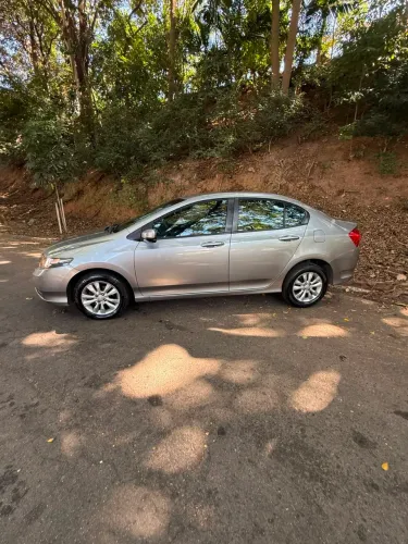 Honda City Sedan LX 1.5 Flex 16V 4P Aut. 2013