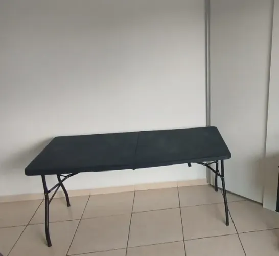 Mesa Dobrável Multiuso 152x70 cm - Resistente e Fácil de Transportar