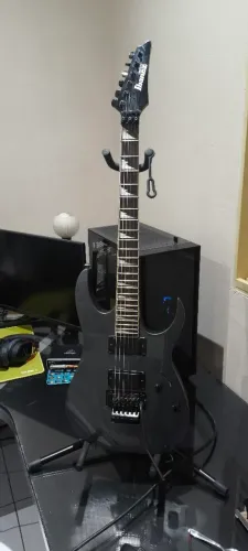 Guitarra Gio Ibanez ponte flutuante
