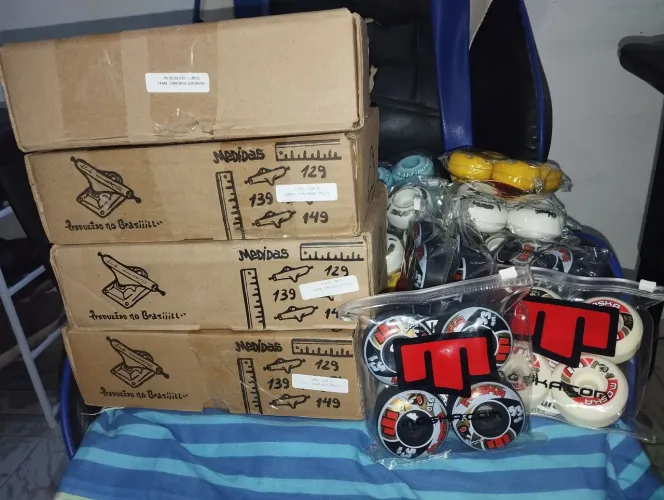ESTOQUE COMPLETO PEÇAS DE SKATE 1250 REAIS