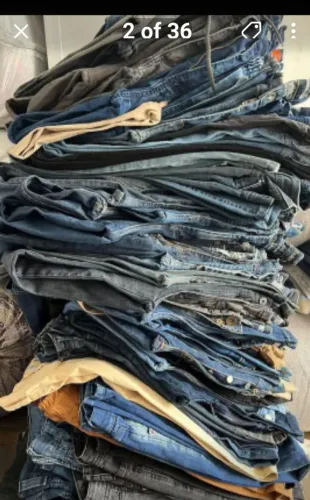 Calças jeans masculinas usadas 