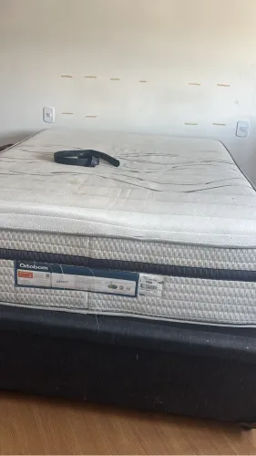 Colchão Casal com Cama Box Bau