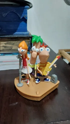Disney phineas e ferb action figure