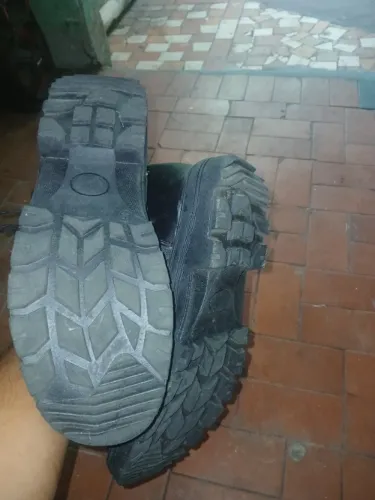 Bota cuturno vom ziper