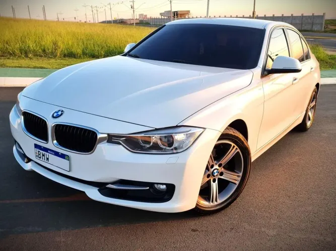 BMW 320I A 2.0 Turbo/activeflex 16V 184cv 4P 2014