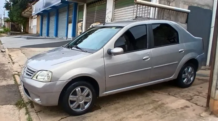 Renault Logan Privilège Hi-flex 1.6 16V 4P 2009