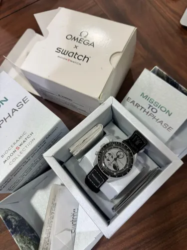 Relógio omega seamaster swatch mission to the moon earth 