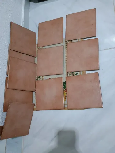 Lote de azulejos antigos novos.