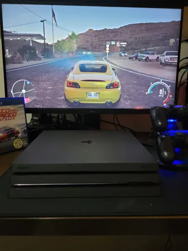 Playstation 4 Pro 1Tb
