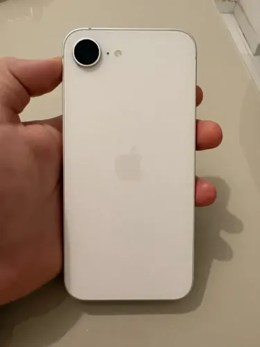 IPhone 16e 256gb (Ainda na garantia Apple)